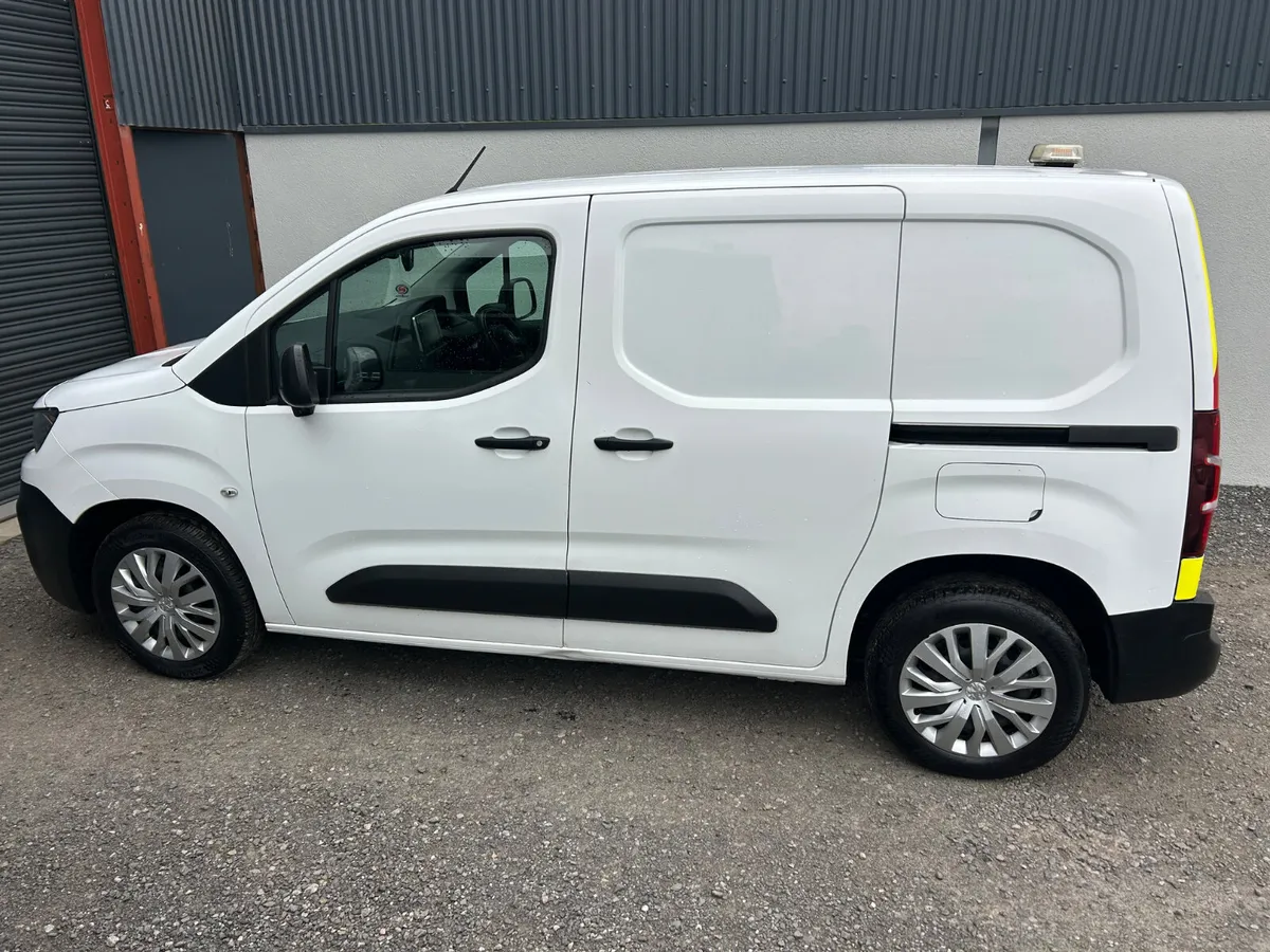 2020 Peugeot Partner Professional - Image 4