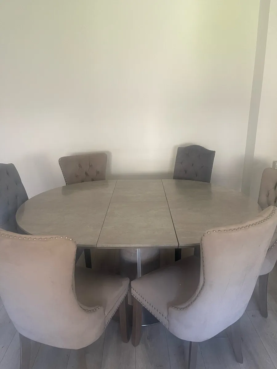 Dining Table - Image 2