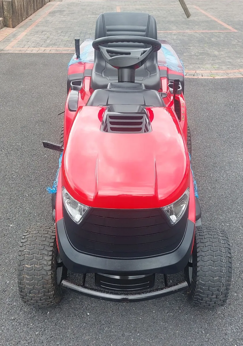 Mountfield 1530H Ride On lawnmower - Image 3