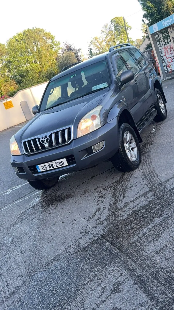 Crewcab Landcrusier - Image 1