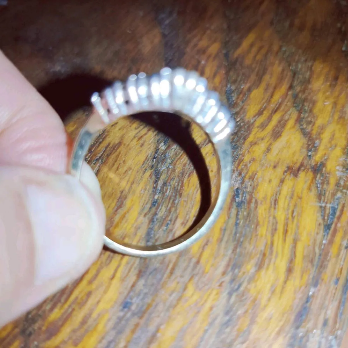 GLITTERY WISHBONE, 9CT THICK Yellow Gold Ring ! - Image 4