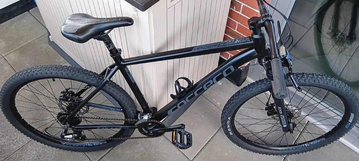 Large Vengeance Mountain Bike in perfect condition - Image 3