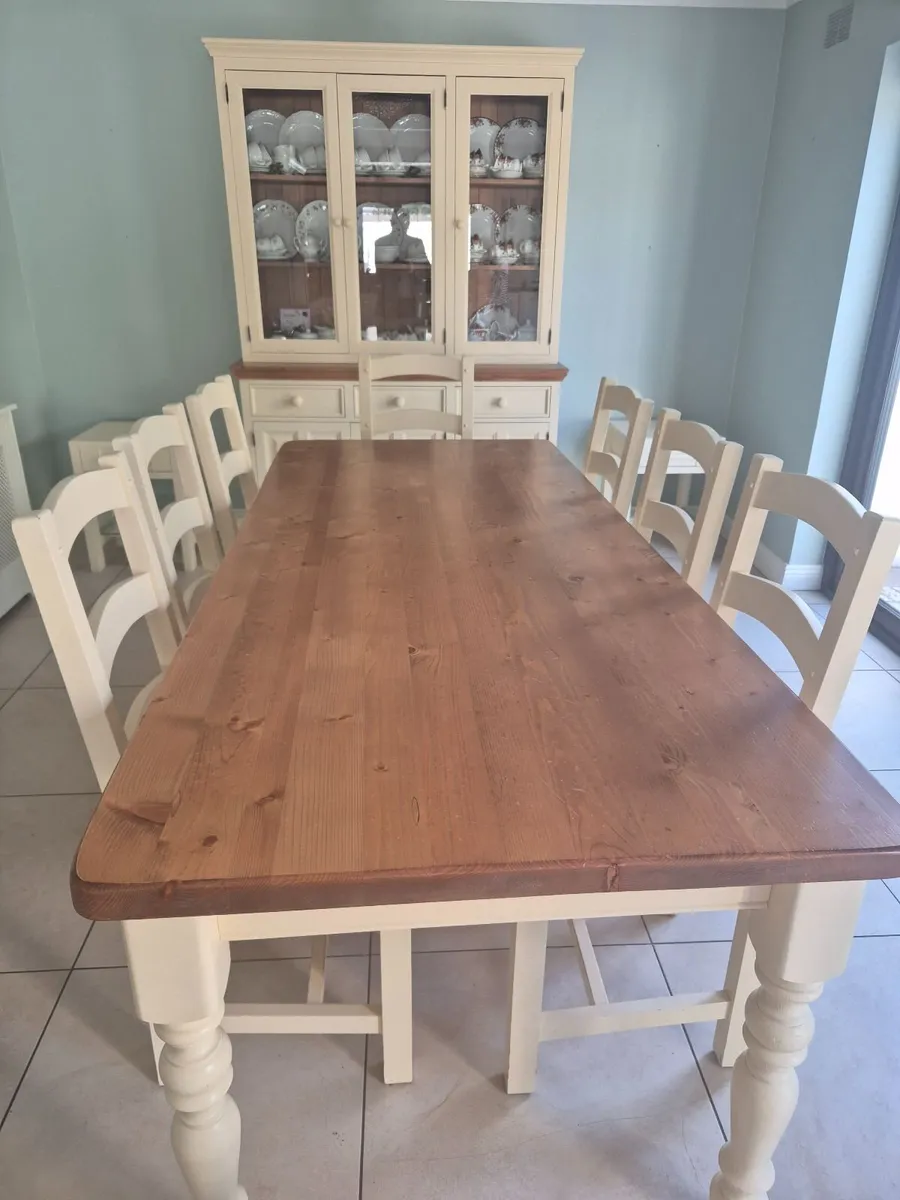 Strawbridge Kitchen Table & Chairs - Image 2