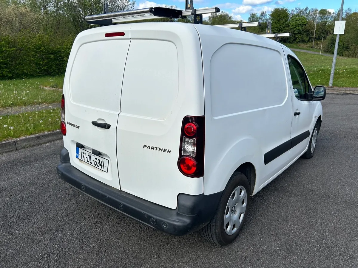 2017 Peugeot partner 1.6hdi Professional, 100bhp , - Image 3