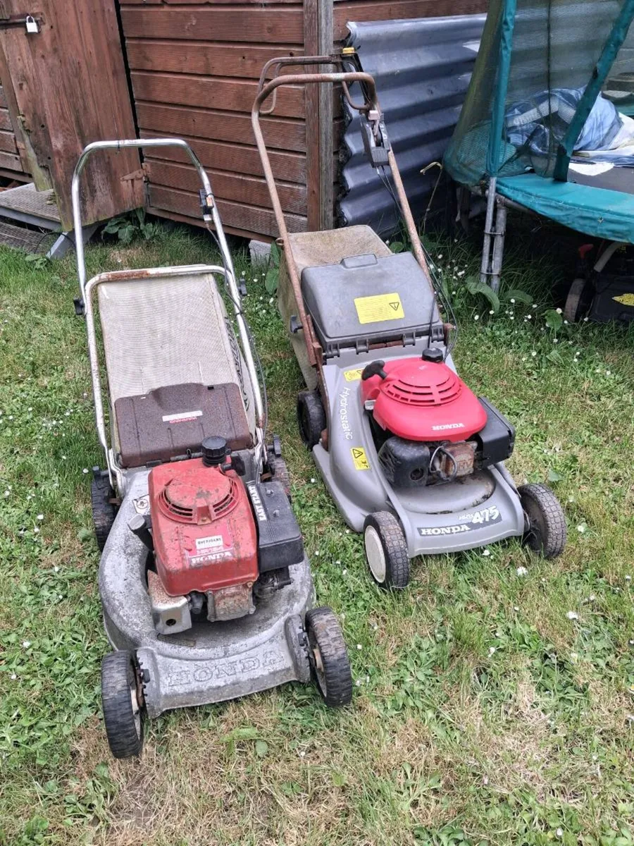 Honda lawnmowers