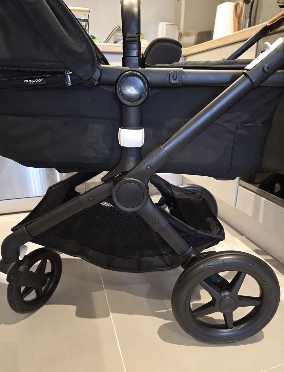 Excellent condition condition Bugaboo Fox 3 - Image 2