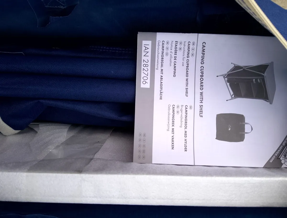 Camping cupboard - Image 4