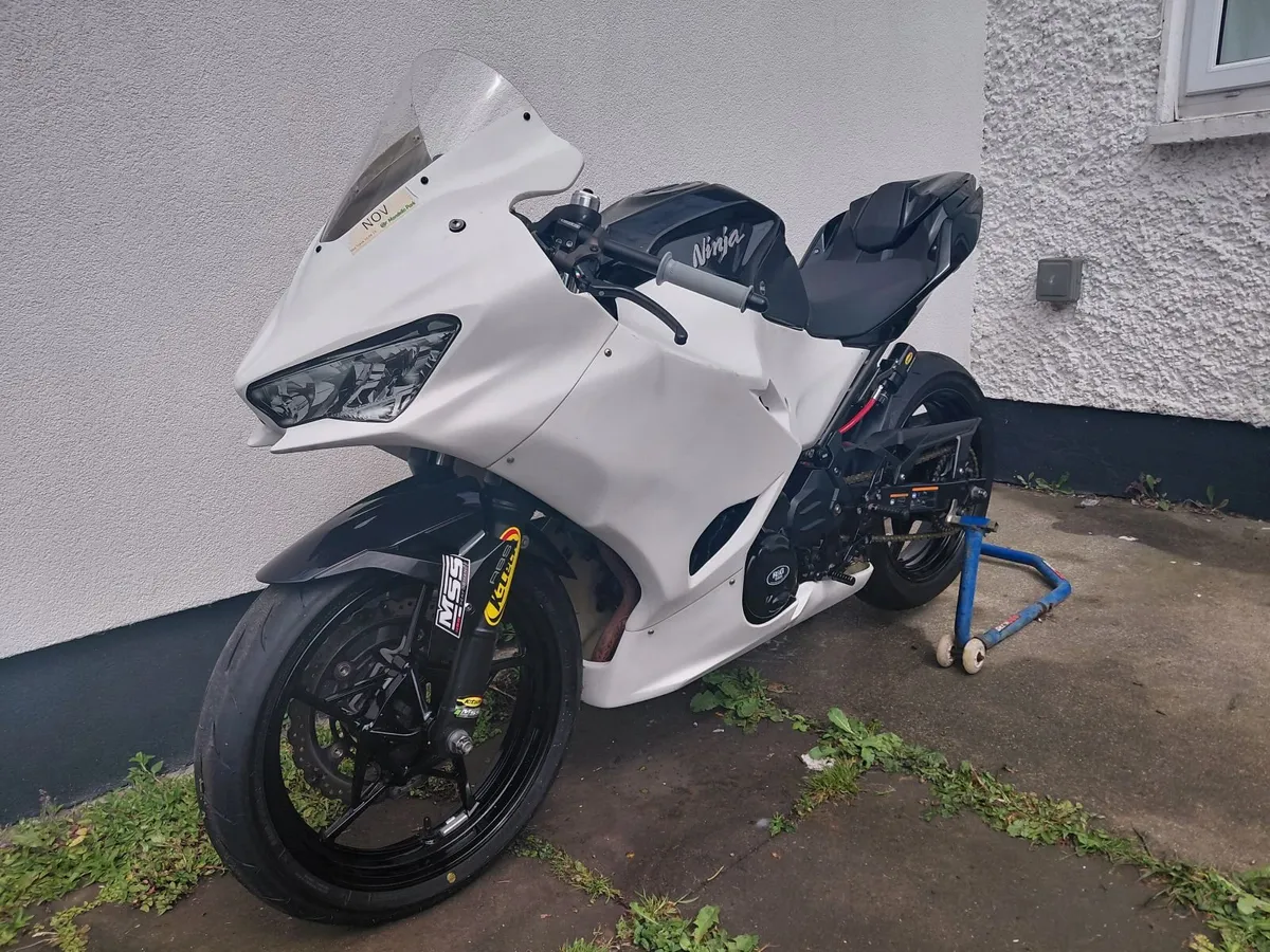 Motorbike - Image 1