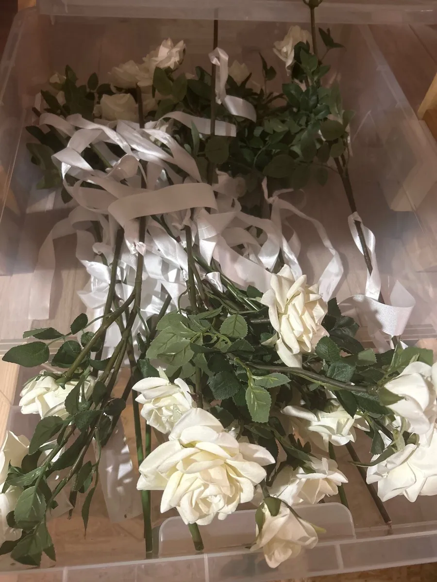 Artificial roses - Image 1