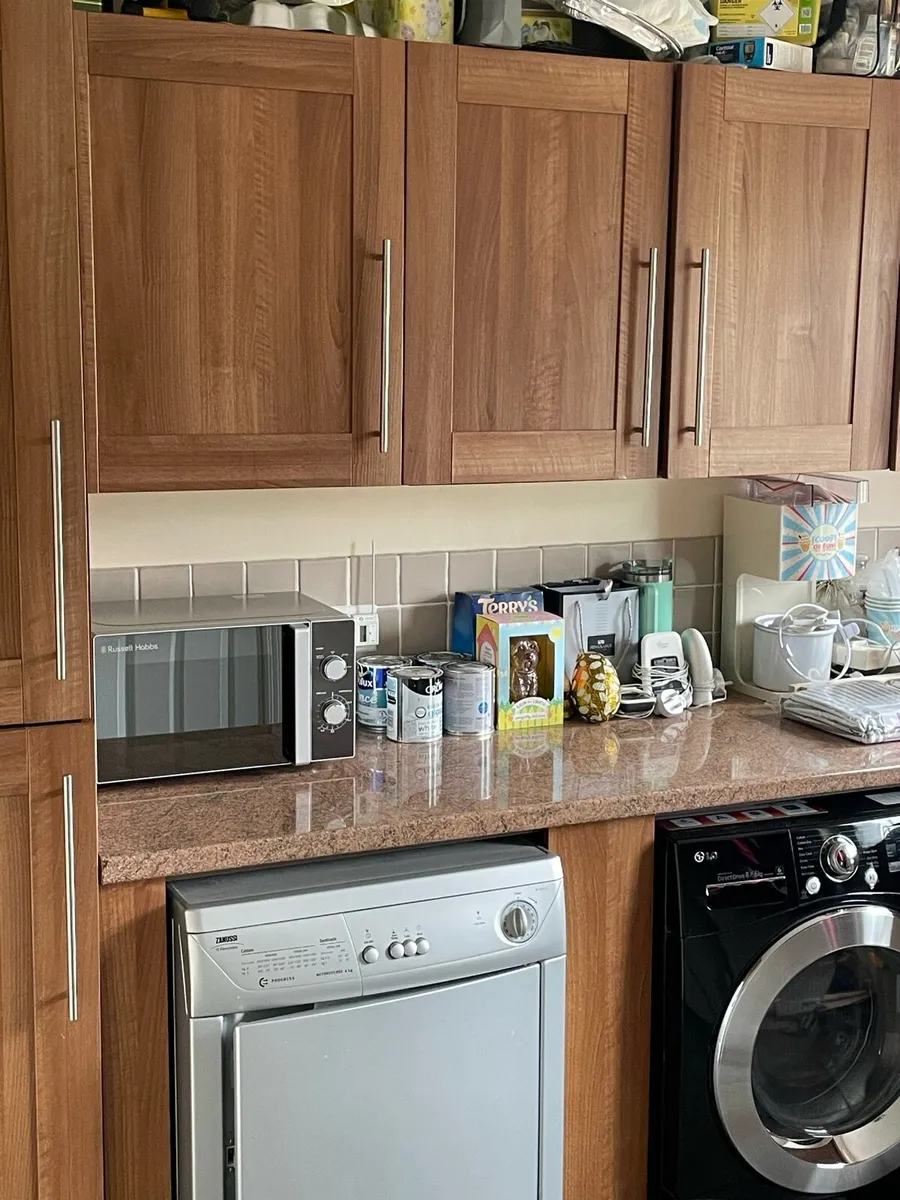Vinyl wrapped utility room cupboards & worktop - Image 2