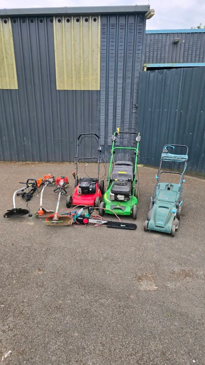Garage clearance 7 items - Image 1