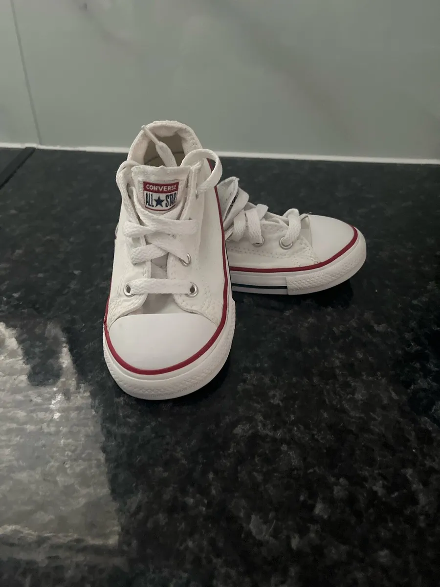 Genuine toddler all stars converse - Image 1