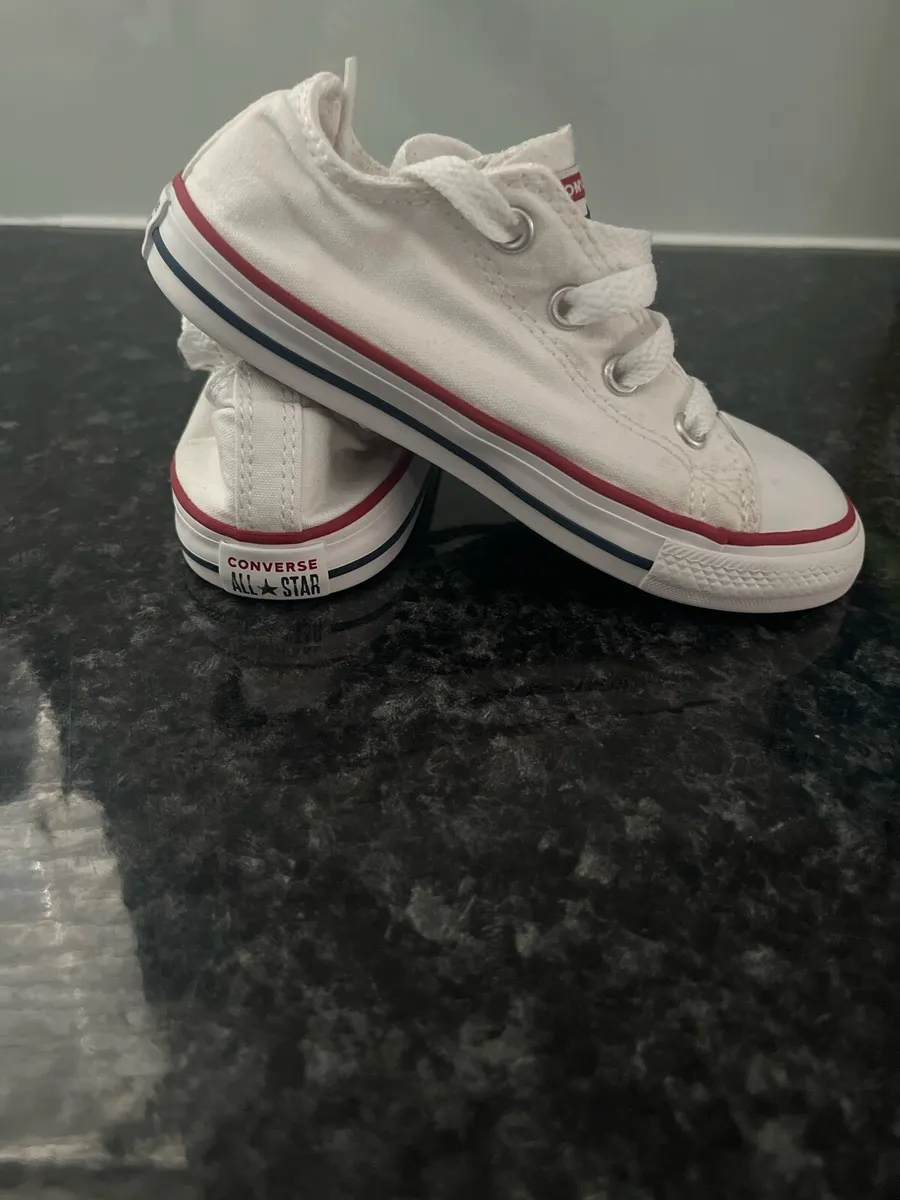 Genuine toddler all stars converse - Image 2