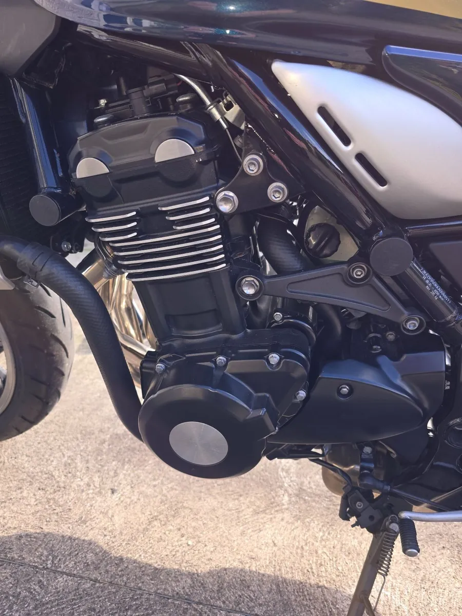 Kawasaki Z900RS - Image 2