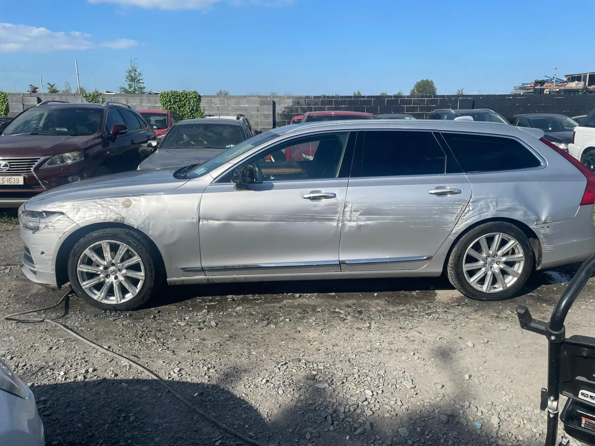 2018 Volvo V90 2.0 Diesel Automatic - Image 3