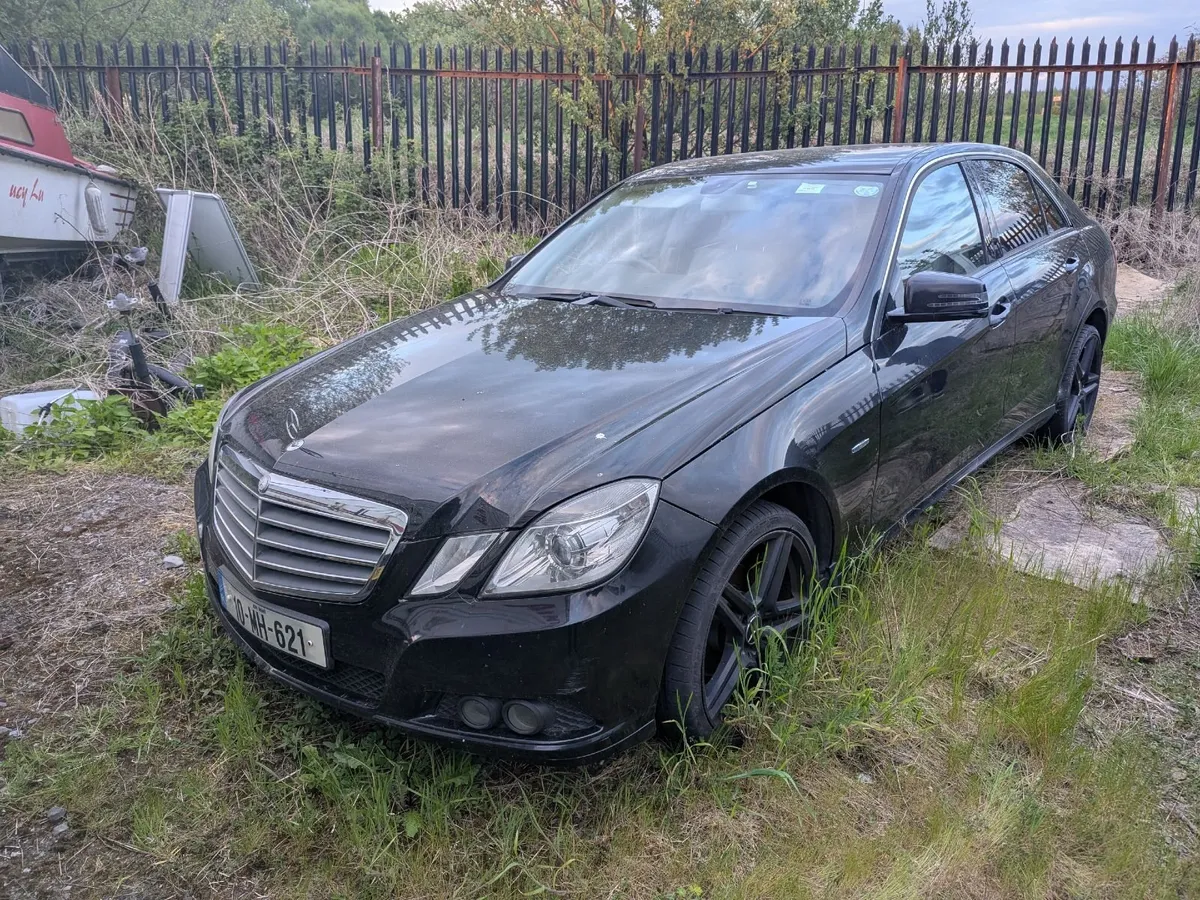 Mercedes Benz - Image 3