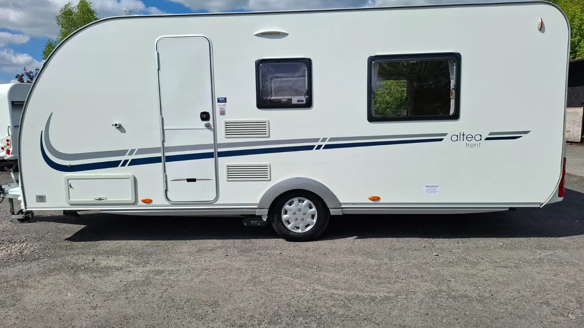 Adria Altea Island Bed Caravan - Image 1