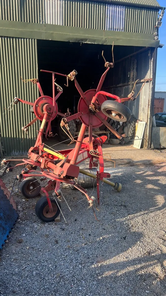 Lely Lotus 460 Tedder - Image 1