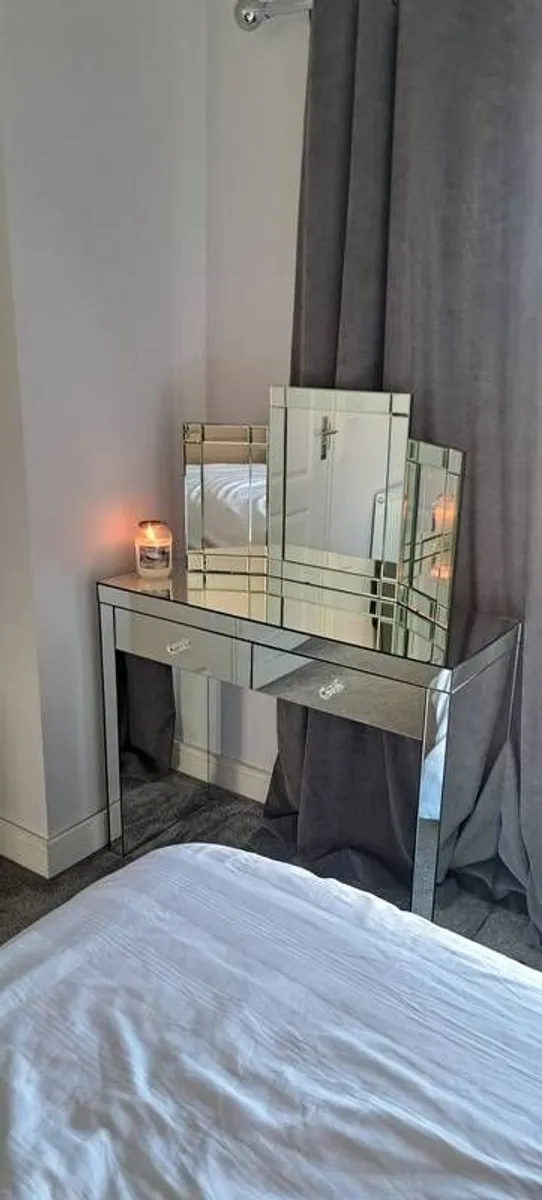 bedroom unity unit and side dressers - Image 2