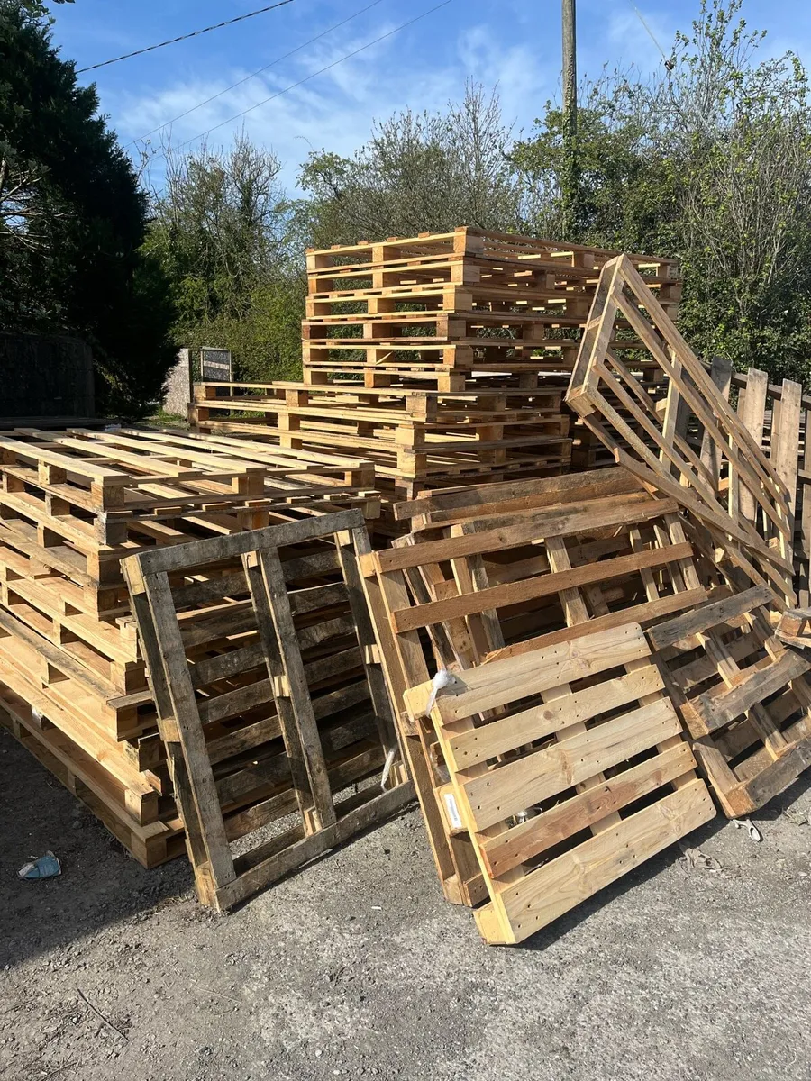 Wooden pallets FREE - Image 1