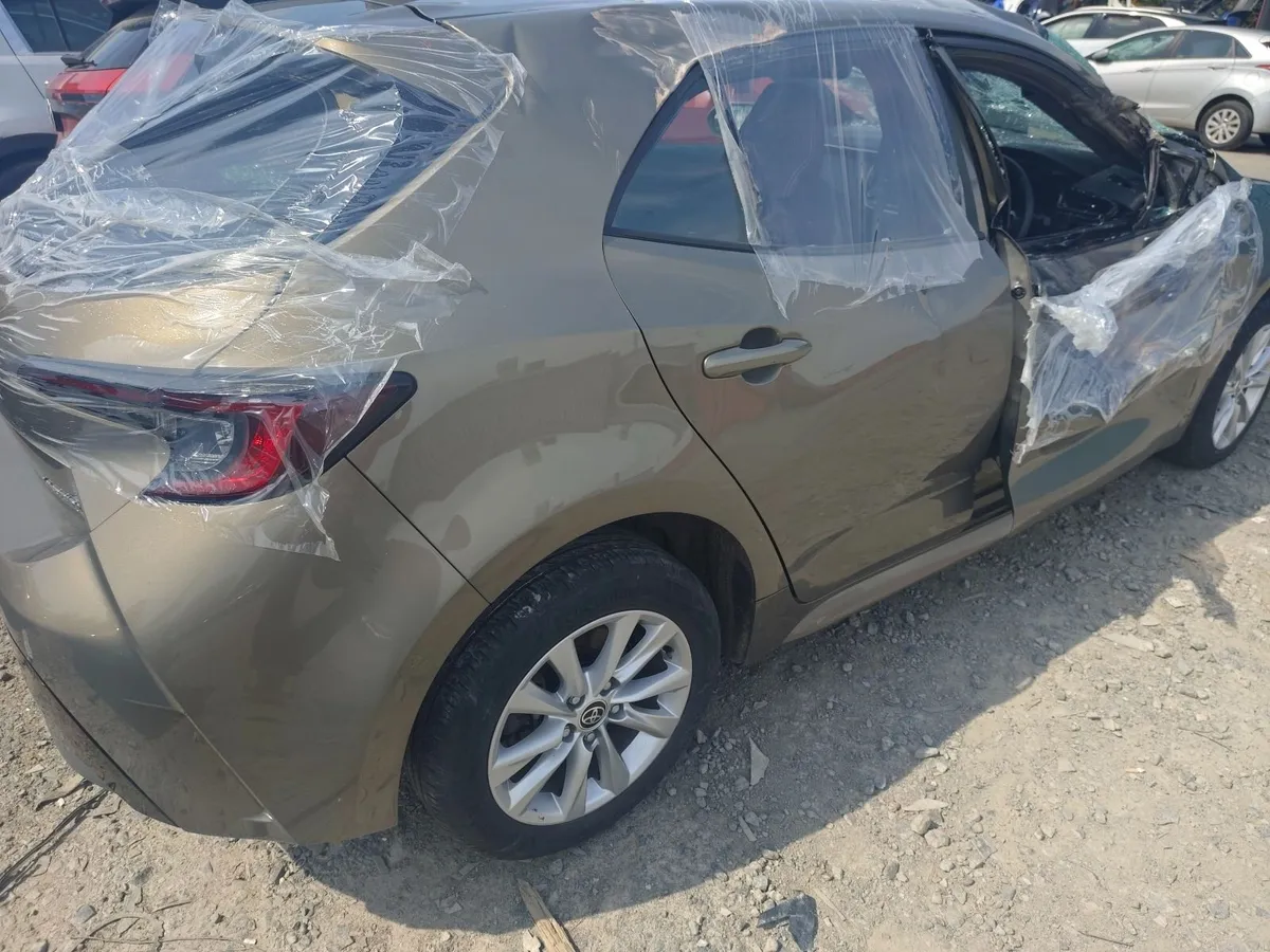 241 toyota corolla - Image 3