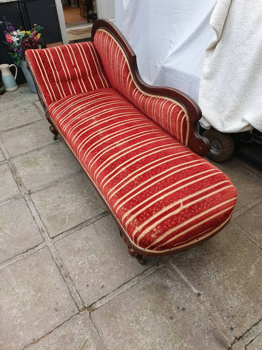 Antique  mahogony Chaise Longue - Image 3