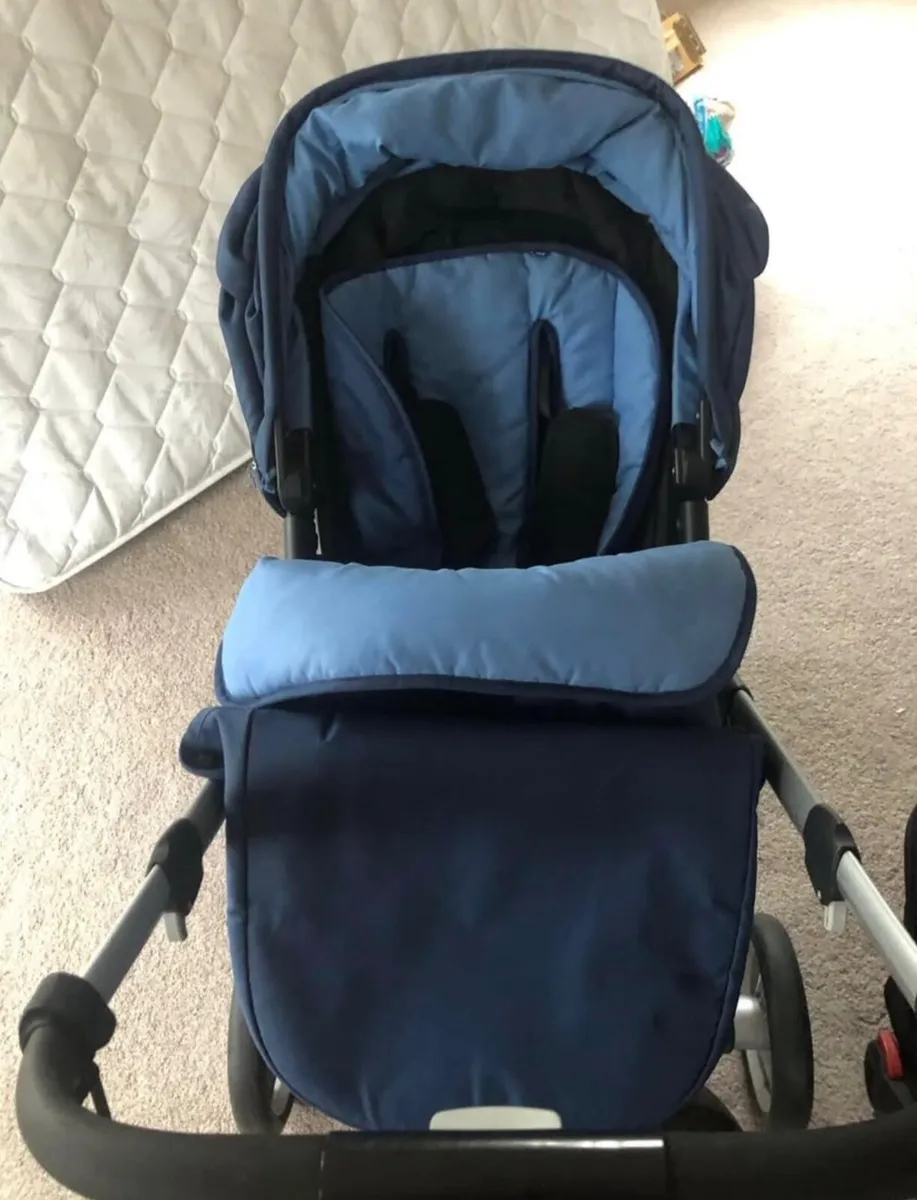 Mothercare Travel System - Image 4