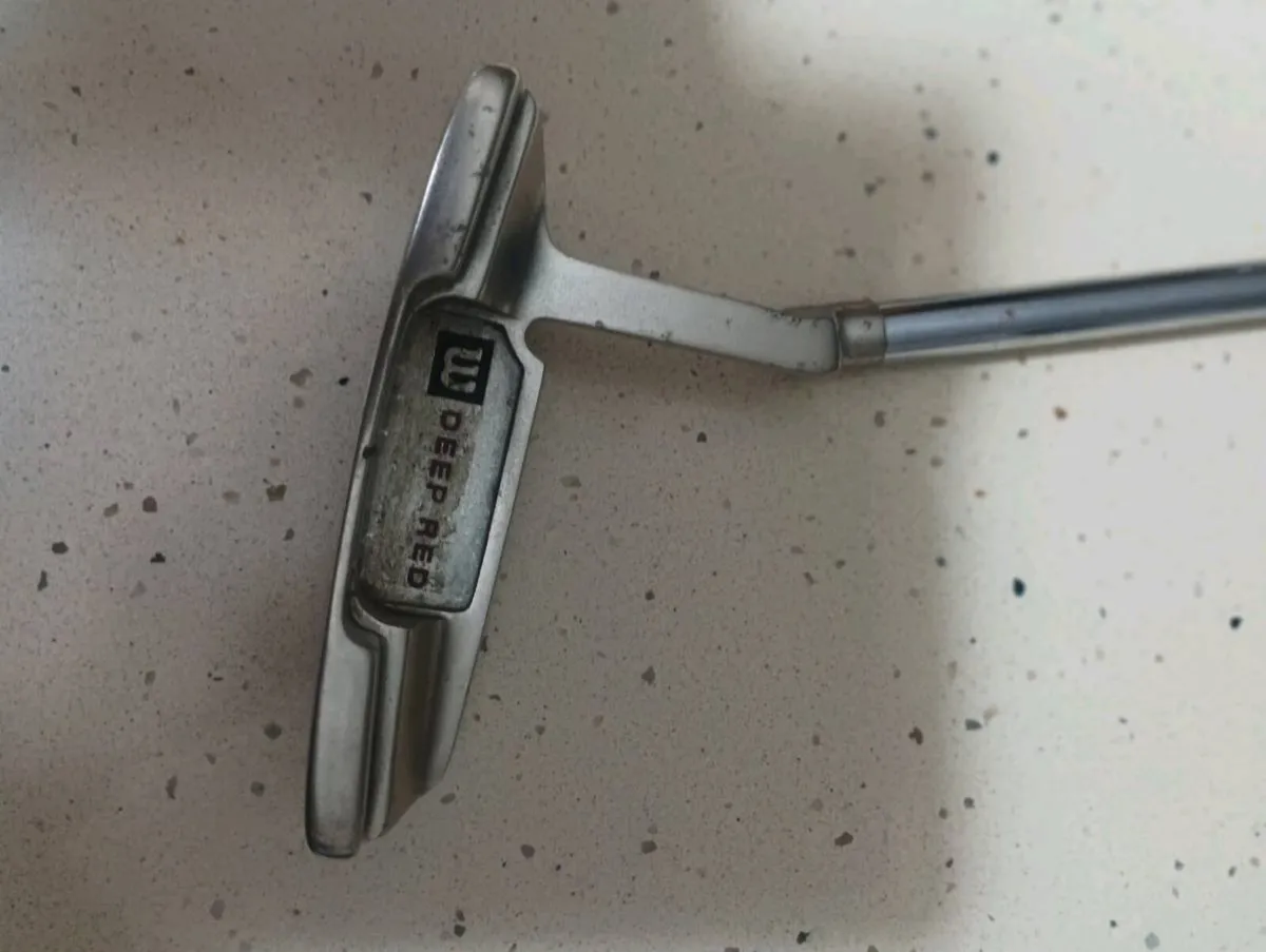 Wilson Deep Red Putter - Image 2