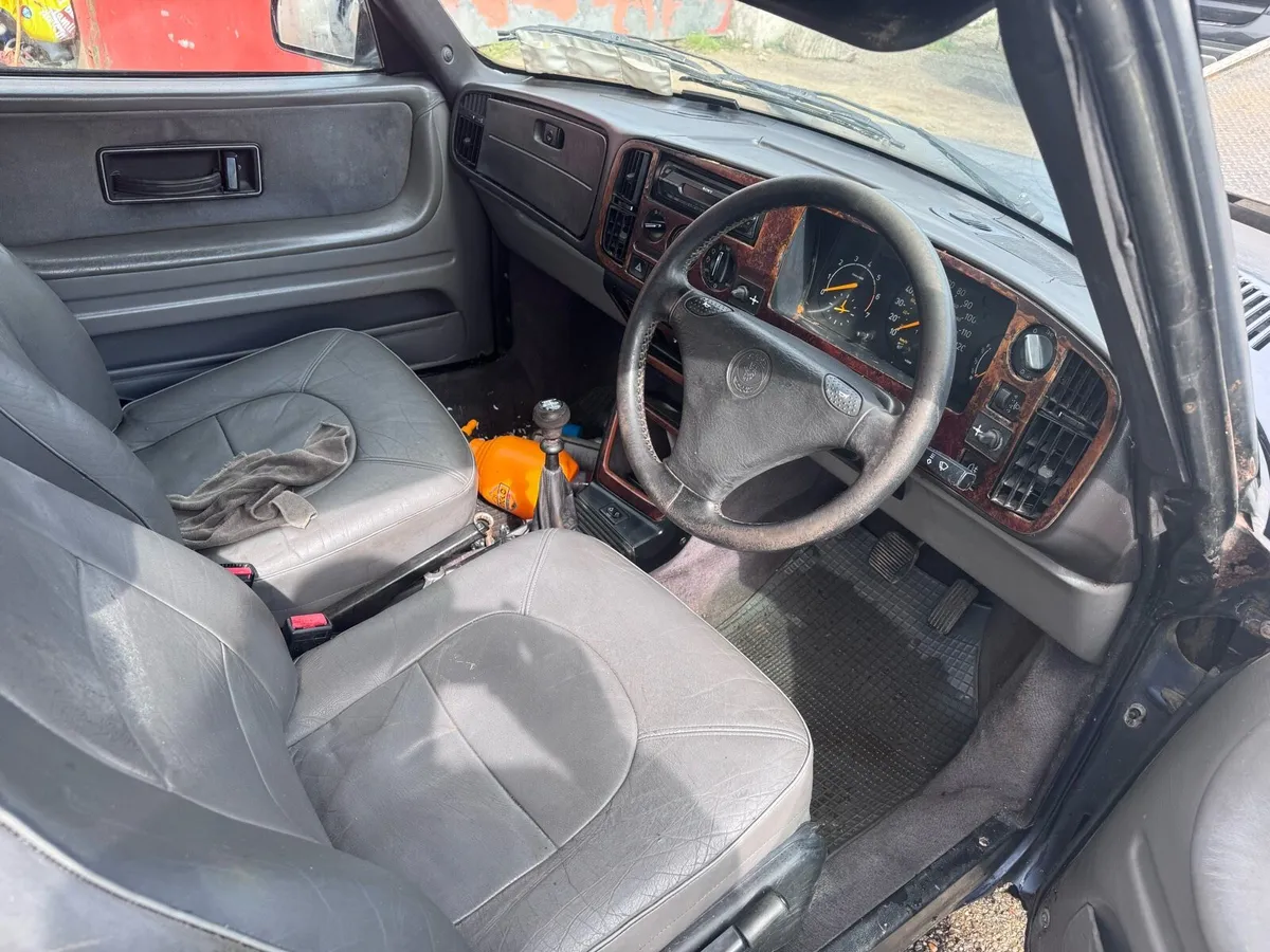 Saab 900 TURBO Manual convertible - Image 3
