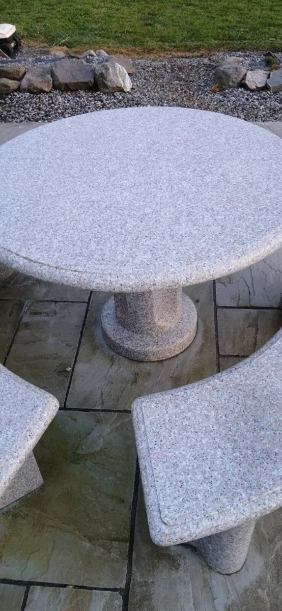Granite Outdoor Table and seats - Image 4