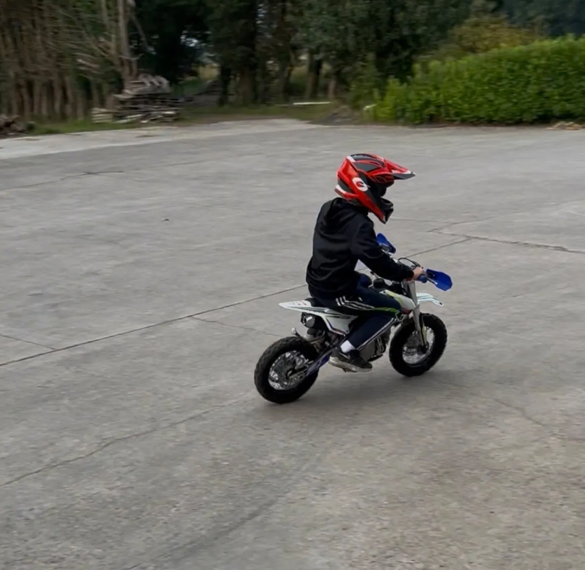 Kids dirt bike - Image 2