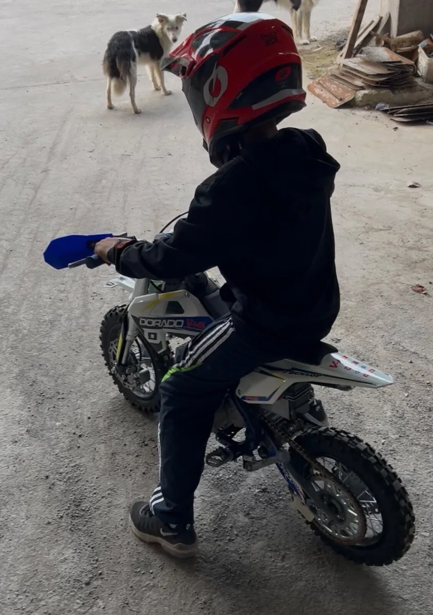 Kids dirt bike - Image 1