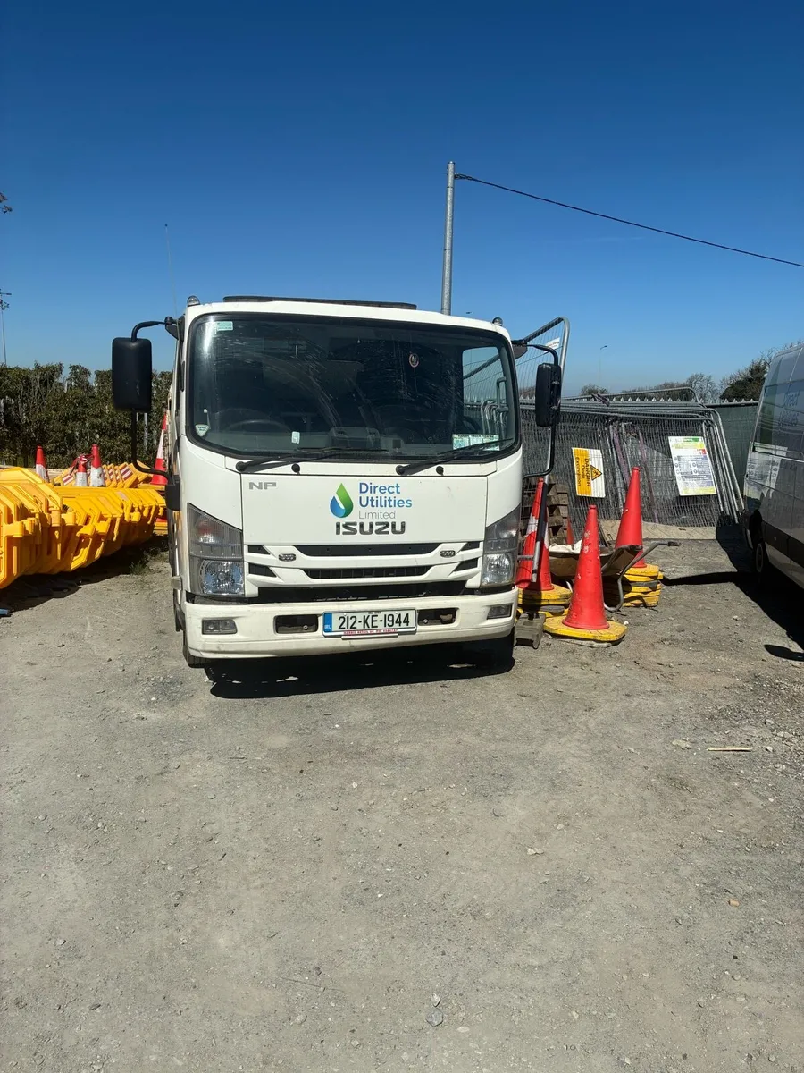 Isuzu N Series NPR85 6.5T Tipper - Image 1