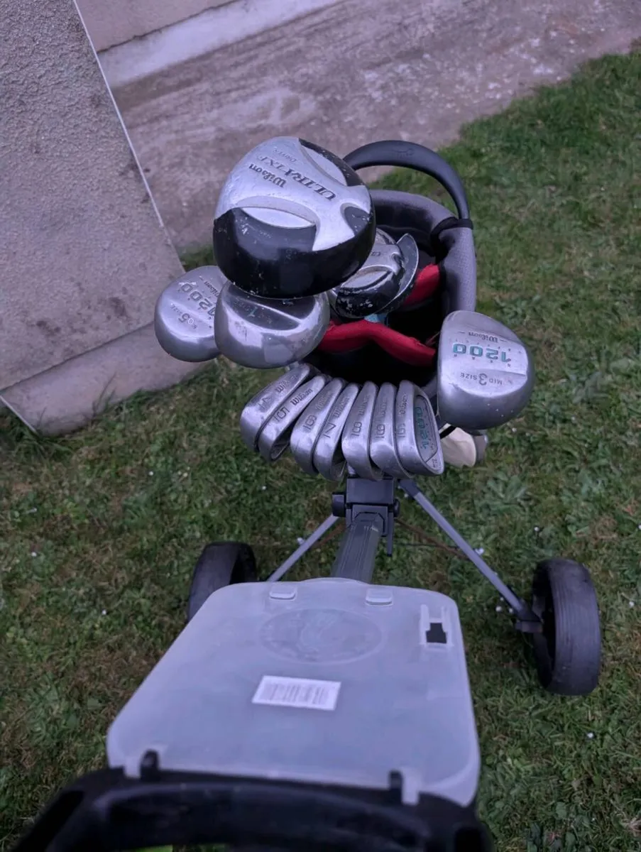 Wilson Golf clubs & Callaway bag & trolley - Image 3