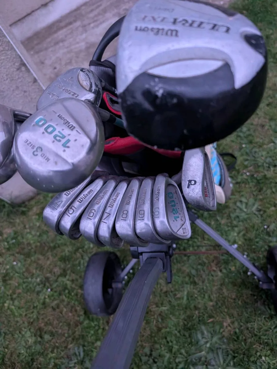 Wilson Golf clubs & Callaway bag & trolley - Image 4