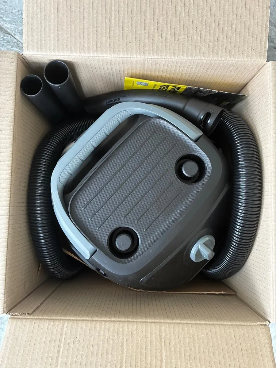 Karcher KWD3 Wet & Dry Vacuum Cleaner - Image 2