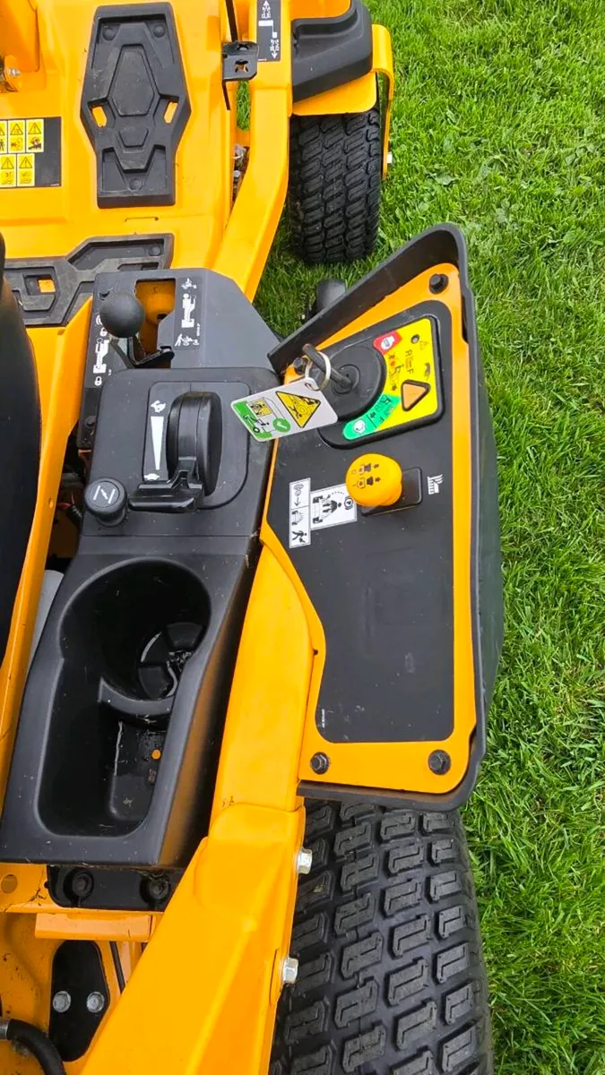 Cub Cadet AS NEW - Image 4