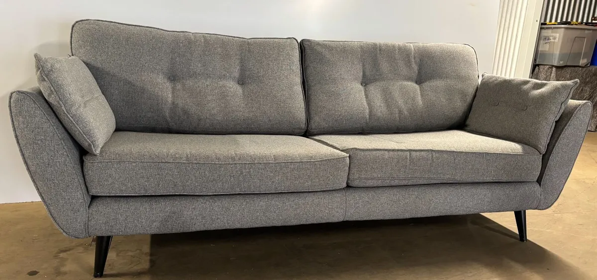 4 seater Couch - Image 3