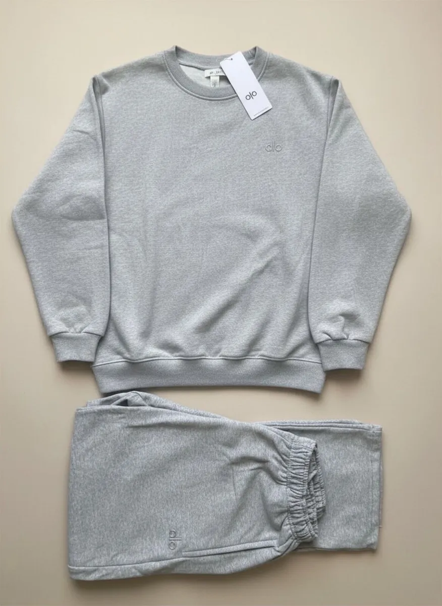 Alo tracksuit