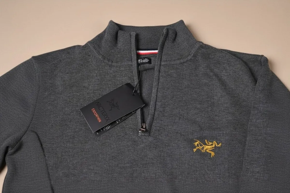 Arcteryx half zip - Image 2