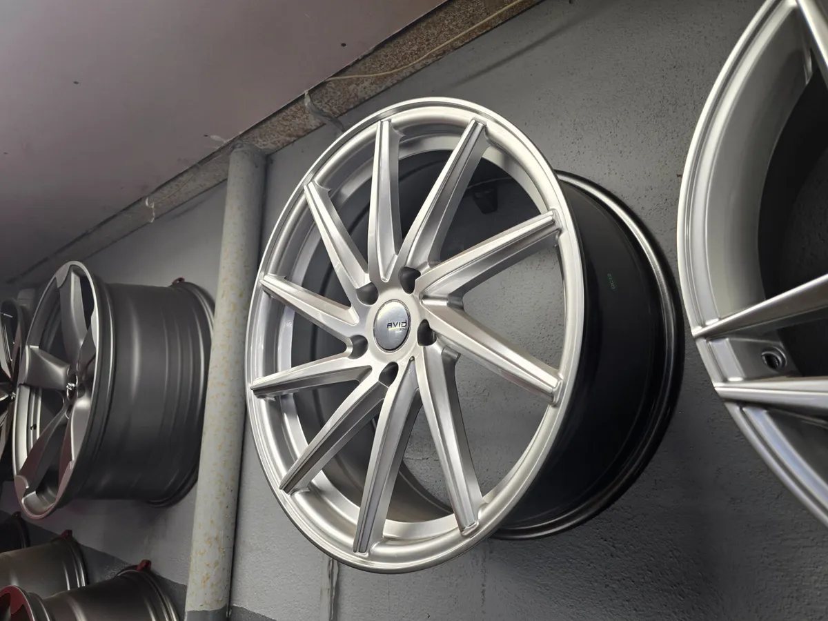 **Special** 18" AVID 1D Directional