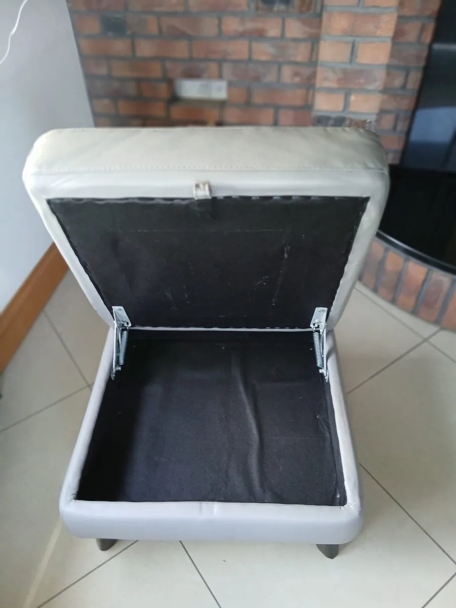 LARHE 3 SEATER + 2 SEATER + FOOTSTOOL - Image 4