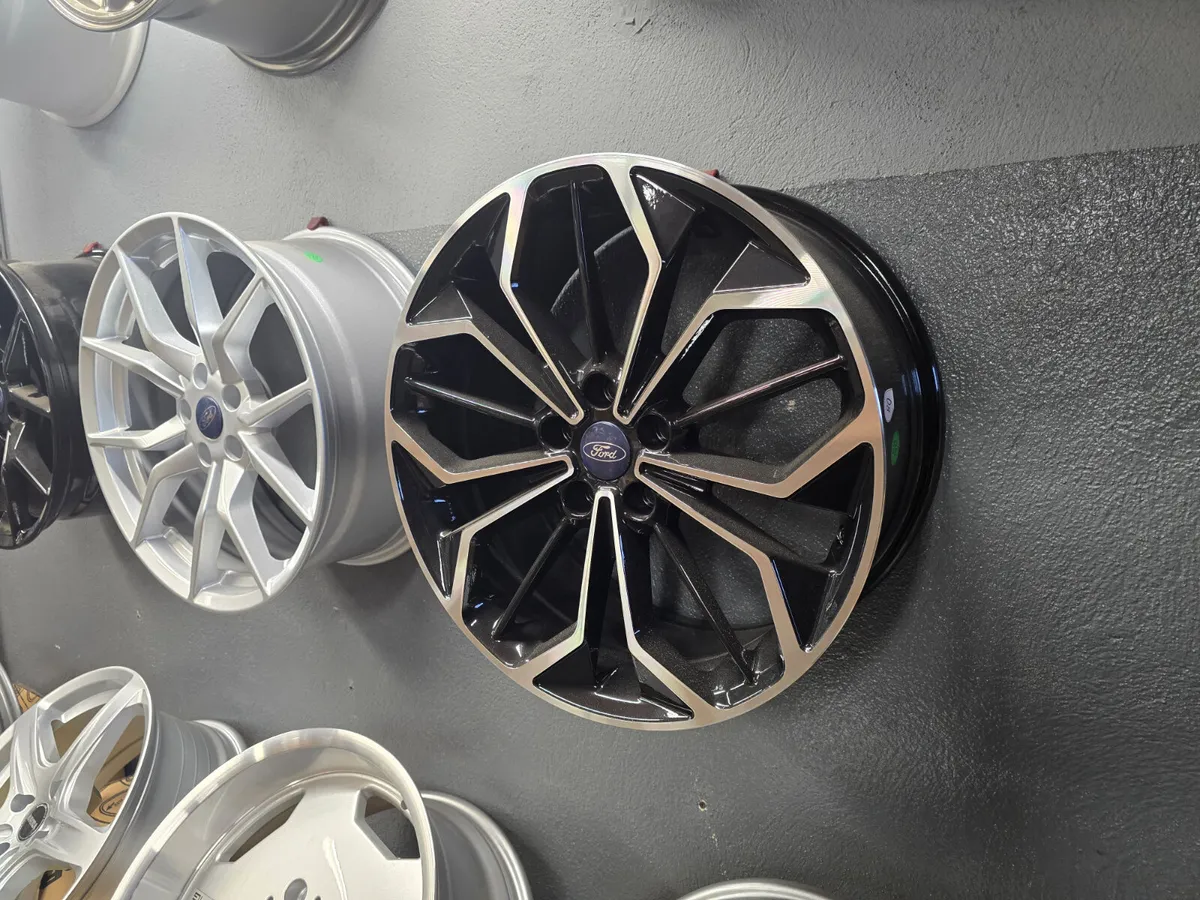 **Special** 18" Ford Focus ST4 Style Alloys