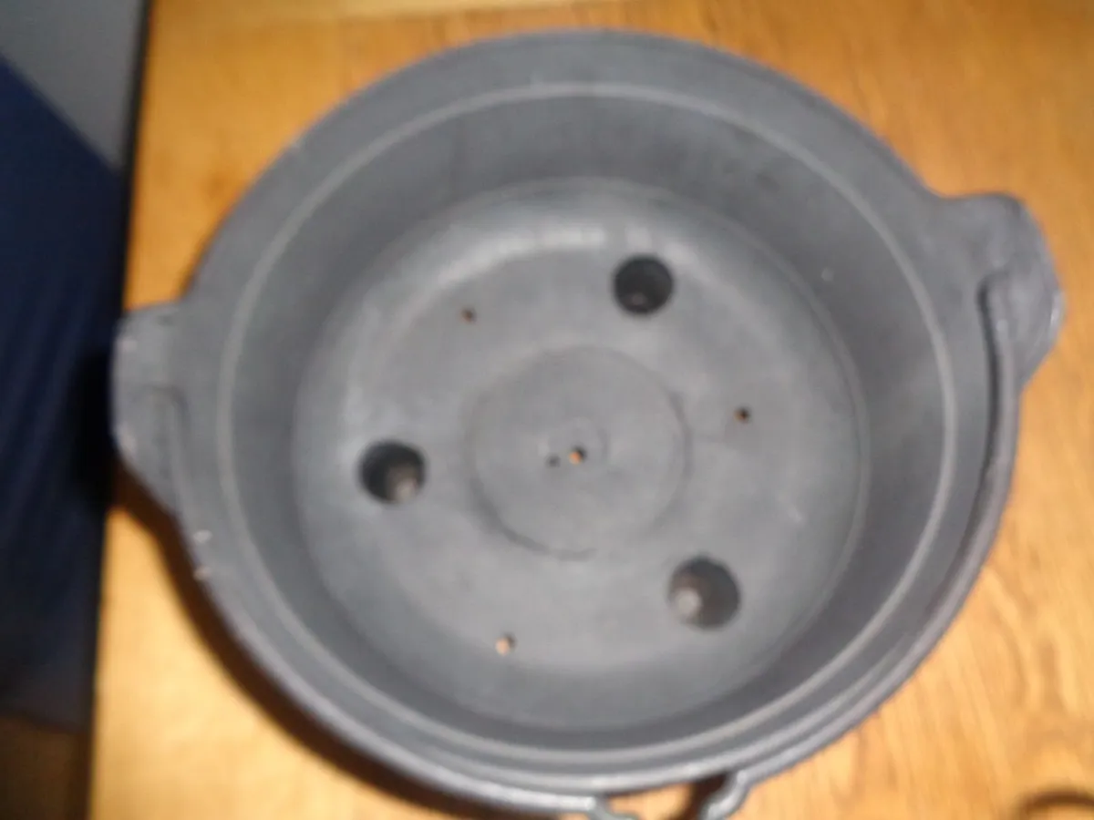 Garden Flower Pot for Sale - Image 4