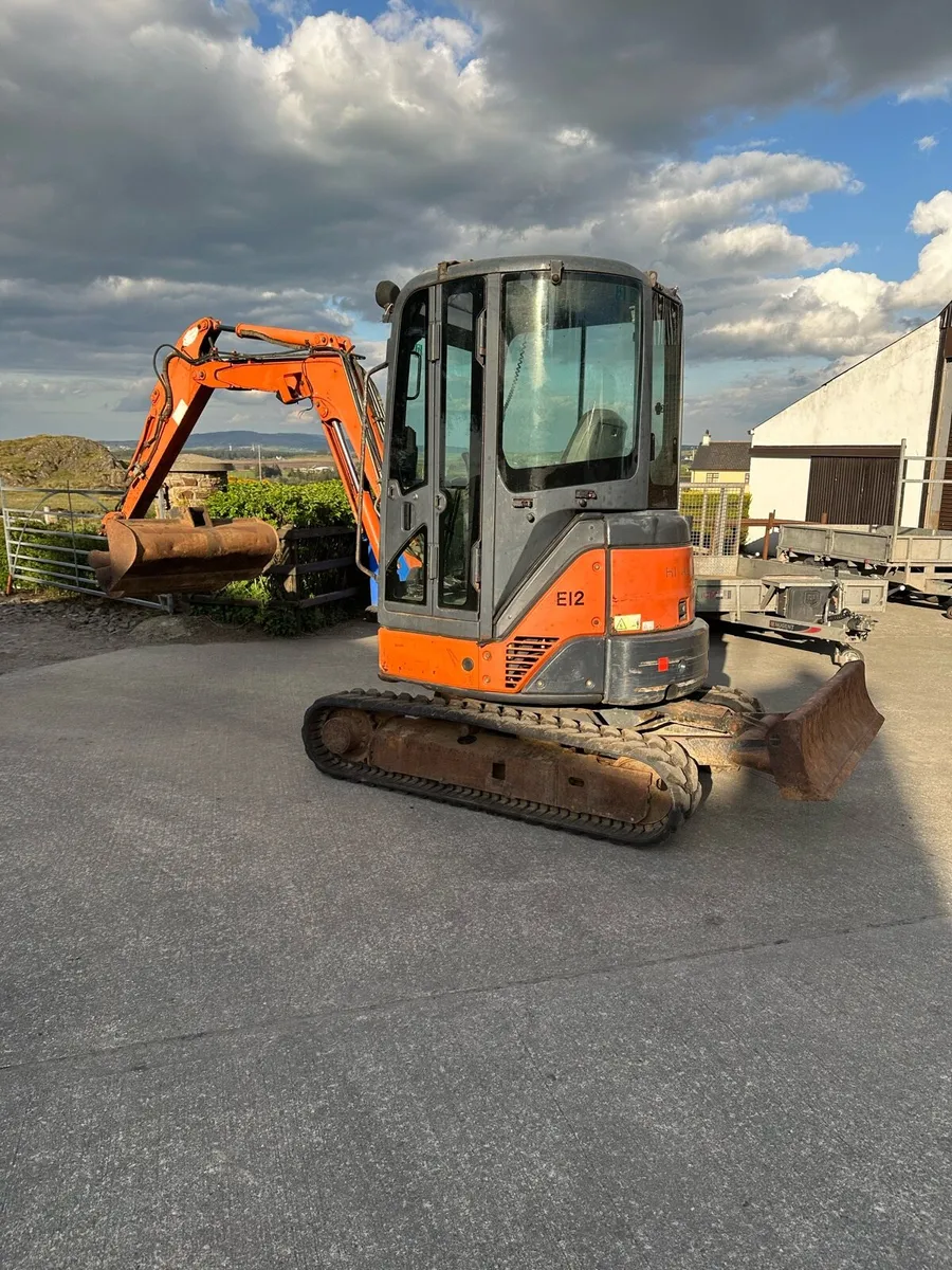 Hitachi digger - Image 4