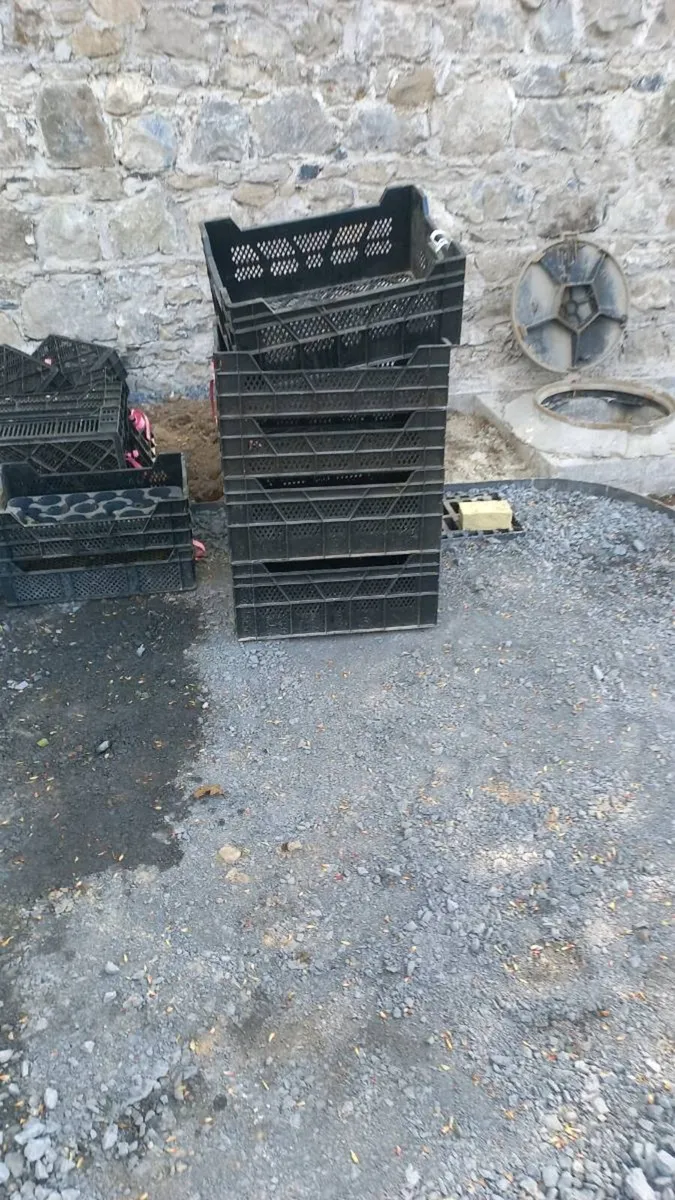 Storage crates