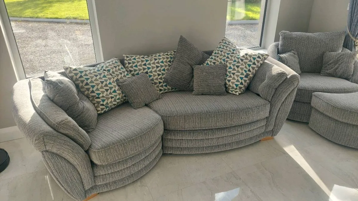 Furniture - Image 4