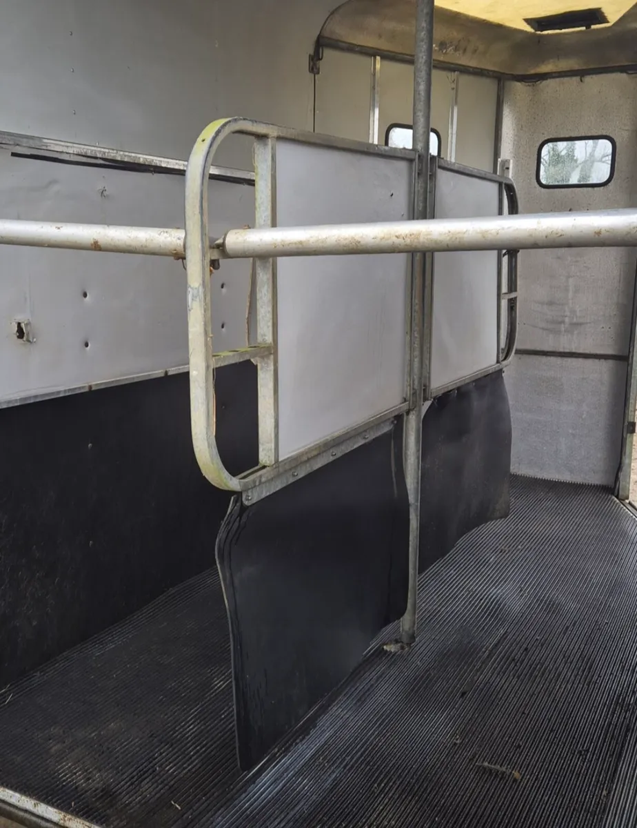 Ifor williams  510 dividers