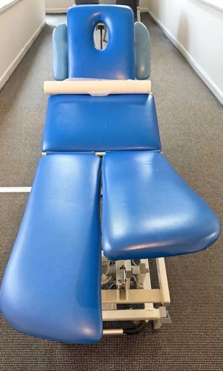 therapy chair and more - Image 4