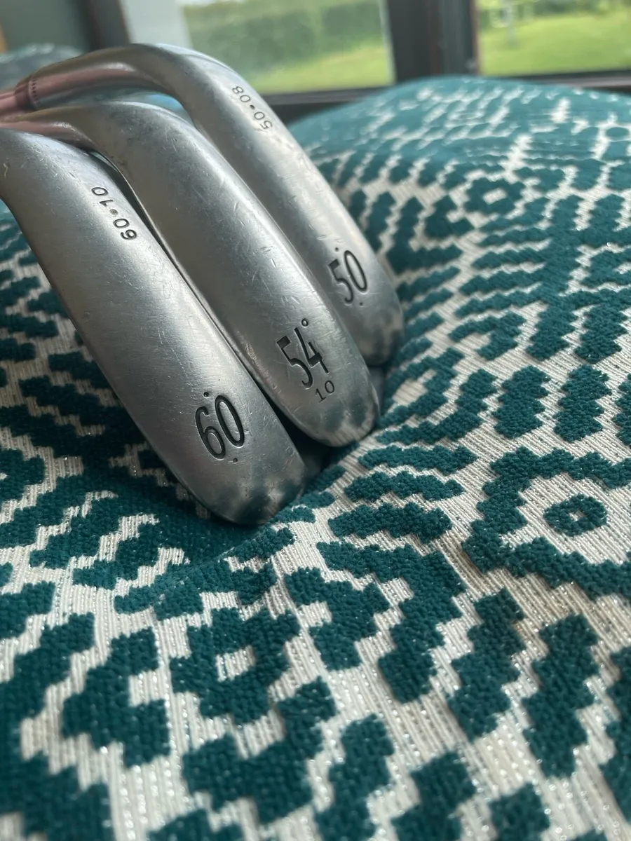 Wilson FG Tour Wedges - Image 1